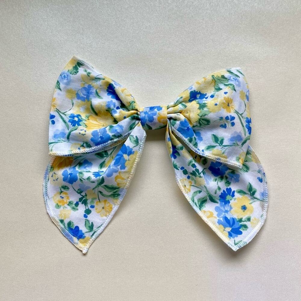 3+/$10ea Janie and jack hair bow